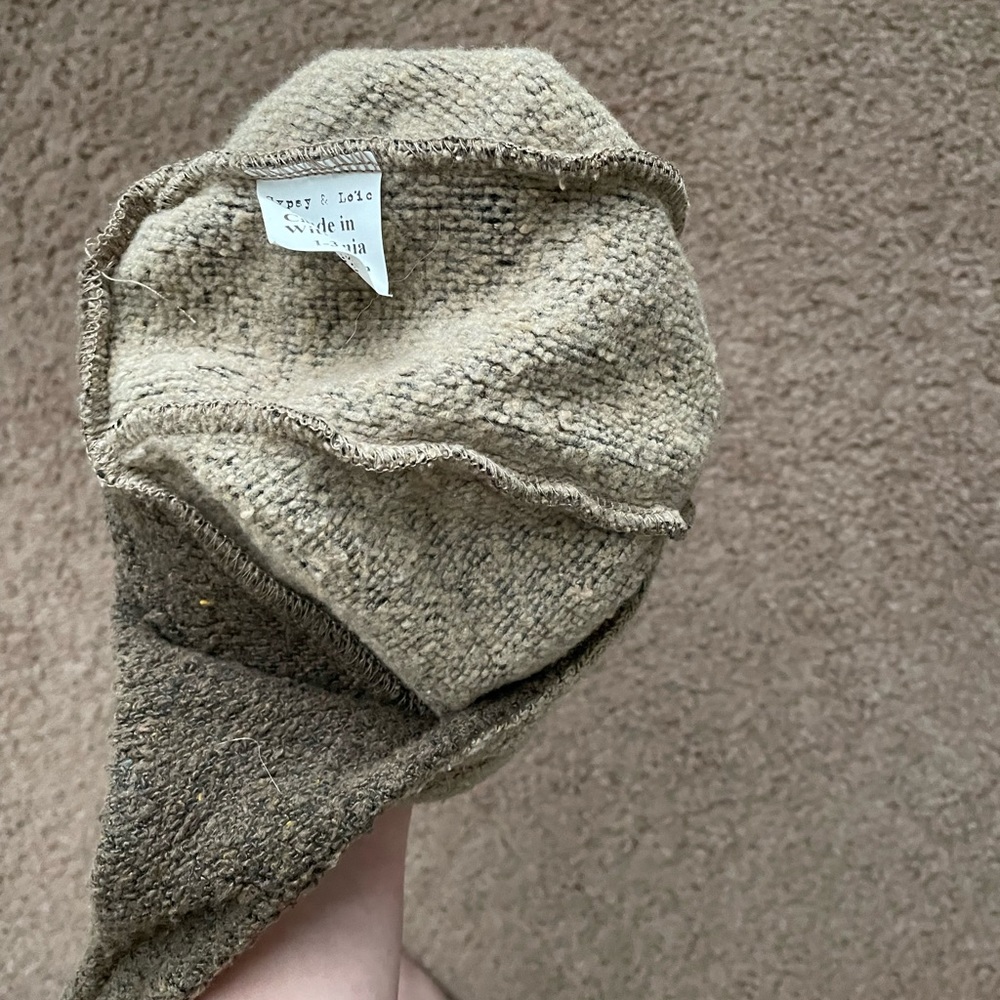Sock monkey hat - Picture 4 of 4